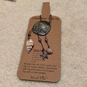 NWT Mud Pie Bottle Tag